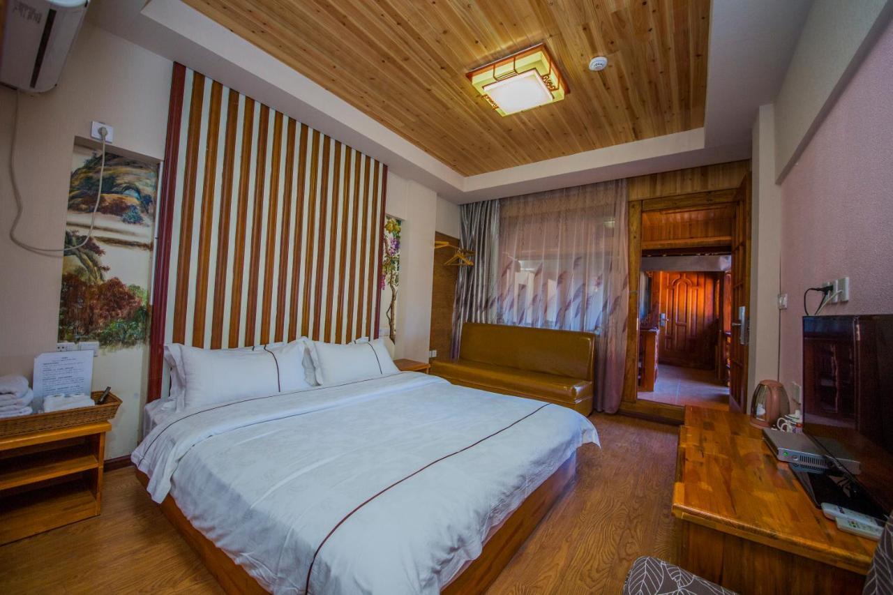 Lijiang Rongyi Homestay Dış mekan fotoğraf